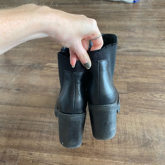 Black Women Heeled Boots size 8.5 - Picture 4 of 4